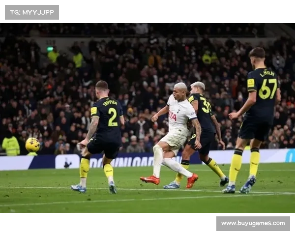 里沙利松头球破门,热刺客场先声夺人对抗巴黎